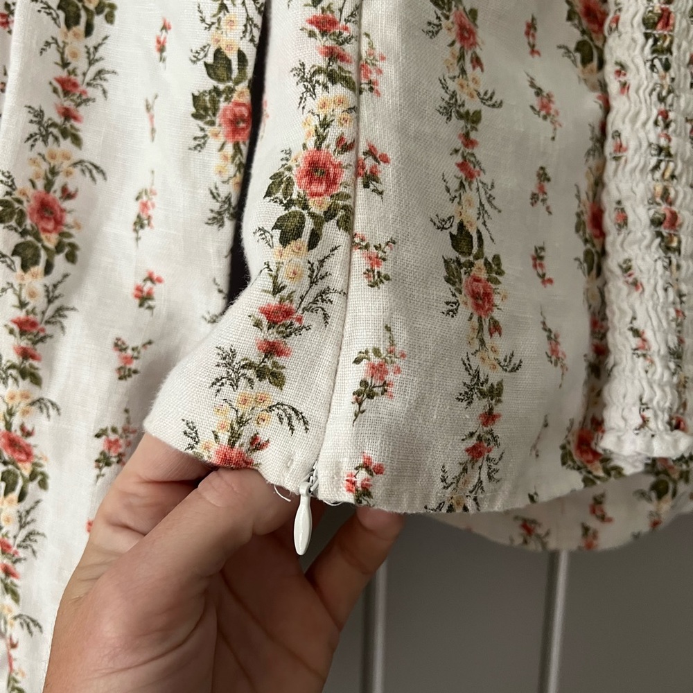 Reformation top. - Picture 3 of 3